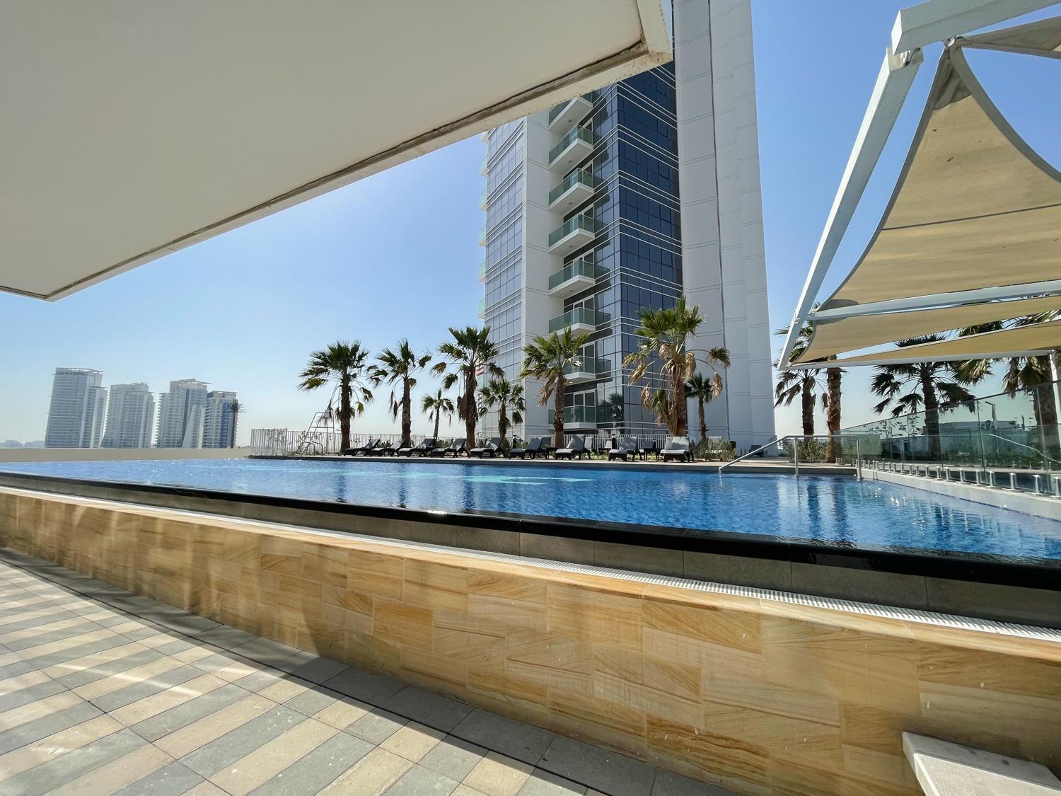 Apartment Spacious 1-bedroom At Carson C In Damac Hills With Peaceful Vibes *