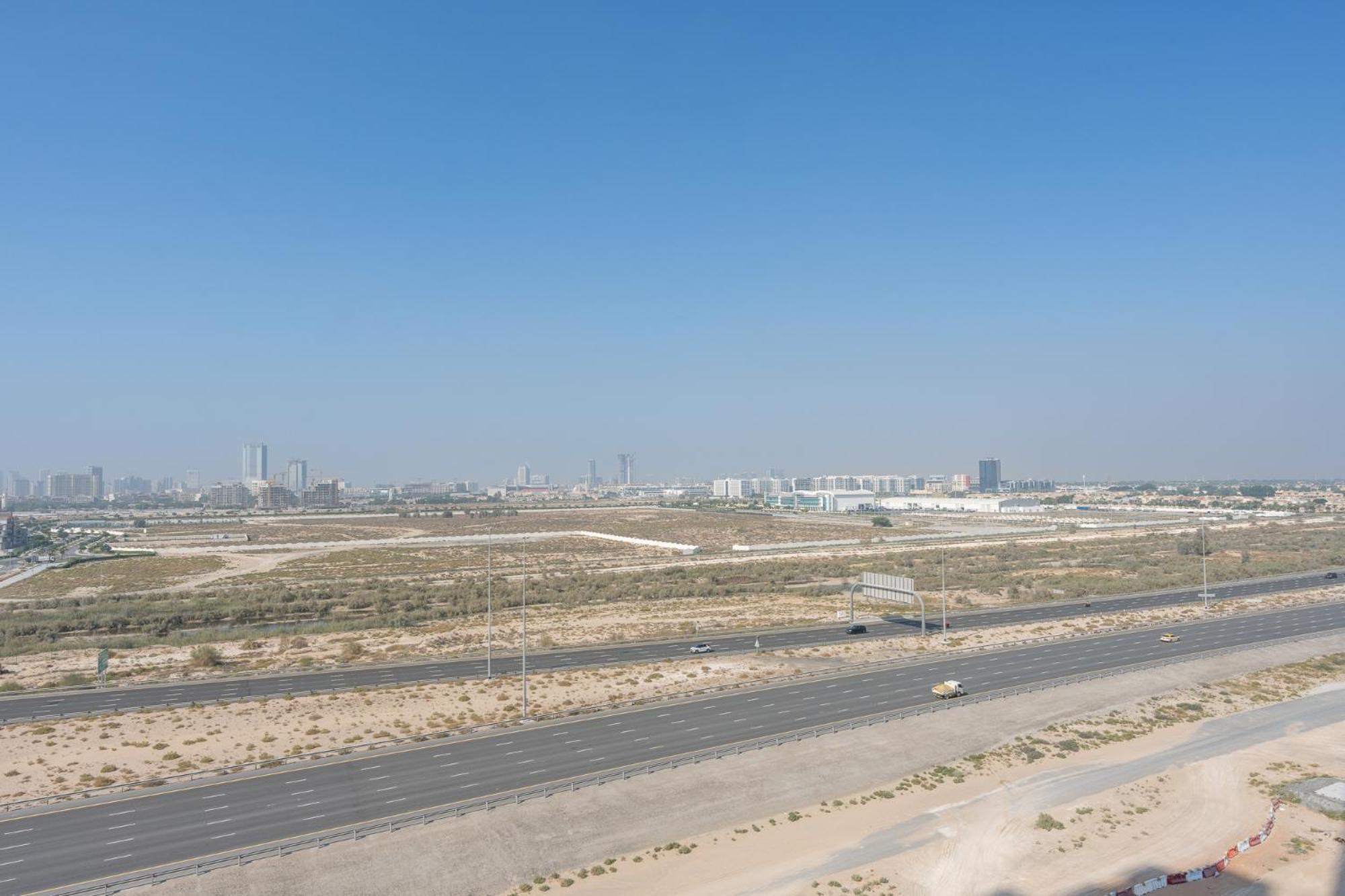 Spacious 1-bedroom At Carson C In Damac Hills With Peaceful Vibes *